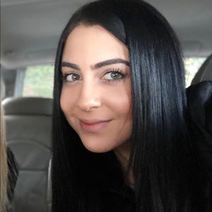 Meet your Posher, Aza